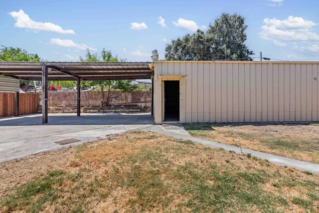 $439,900 | 1320 Aurora Street, Modesto, CA 95351