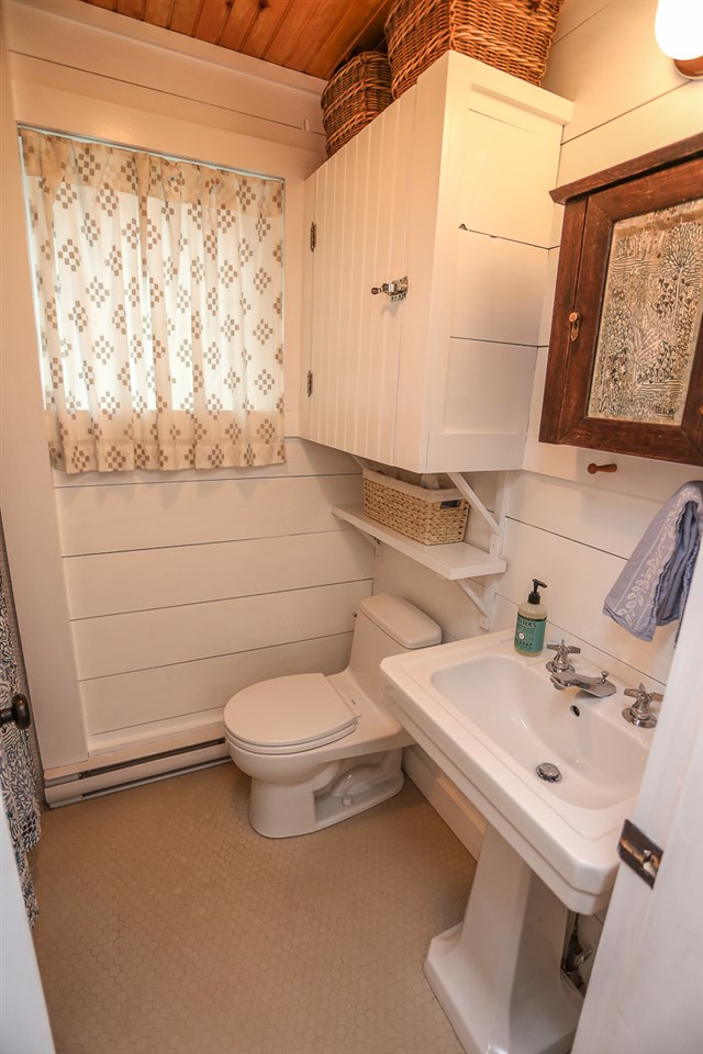 82 Centre Street Concord, NH 03301 - Photo 11 of 37 Gallery Image 11