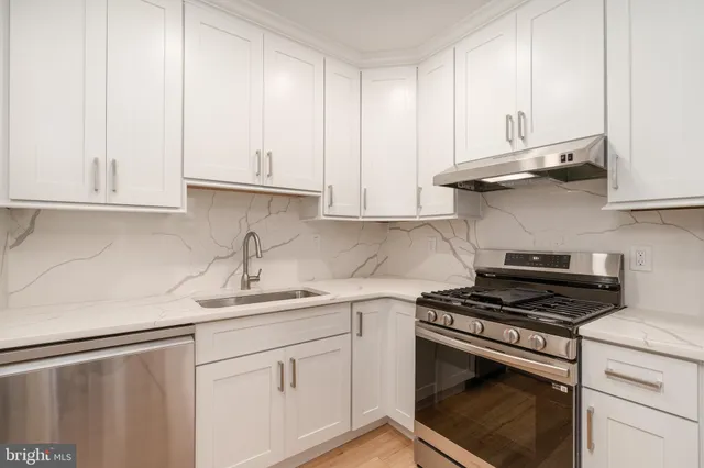 $3,800 | 523 Constitution Avenue Northeast, Unit 3, Washington, DC 20002