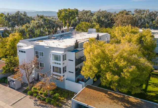 $805,000 | 1025 Shell Boulevard, Unit 7, Foster City, CA 94404