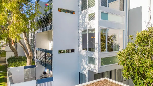 $805,000 | 1025 Shell Boulevard, Unit 7, Foster City, CA 94404