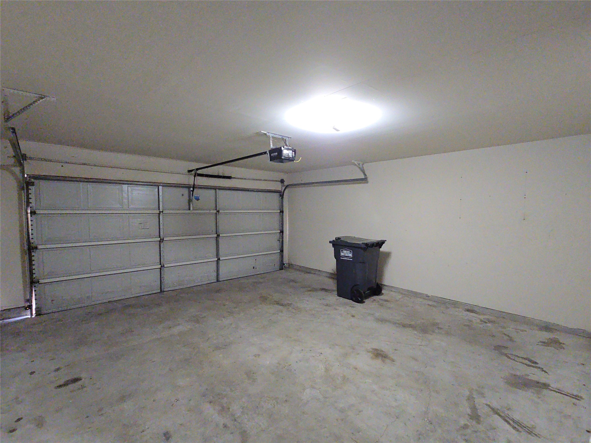 810 Lightningbug Lane Conroe, TX 77301 - Photo 21 of 27 a view of a garage