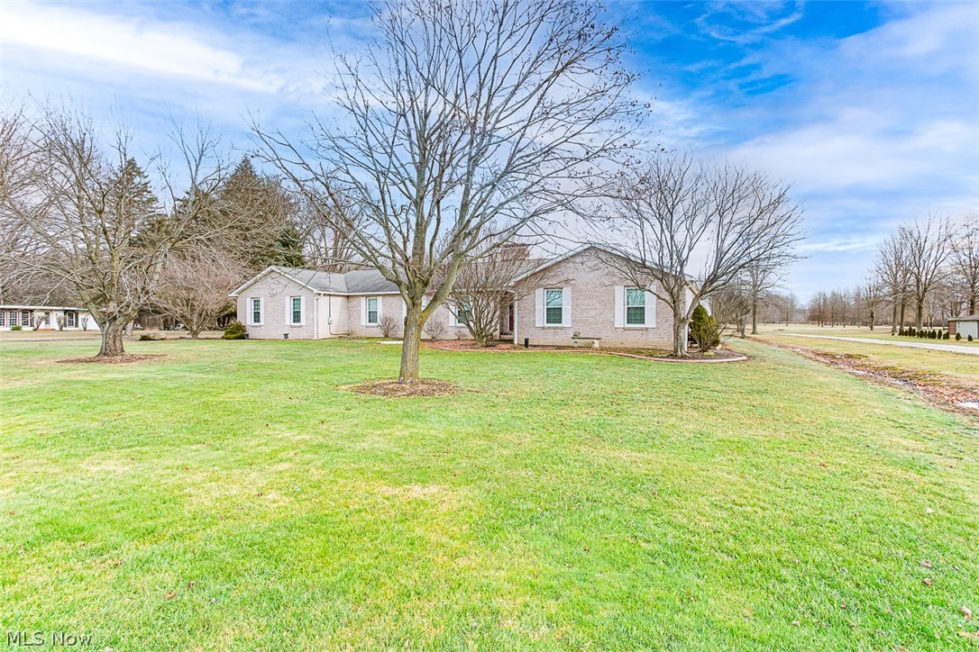 3153 Newton Tomlinson Road Warren, OH 44481 - Photo 2 of 35
