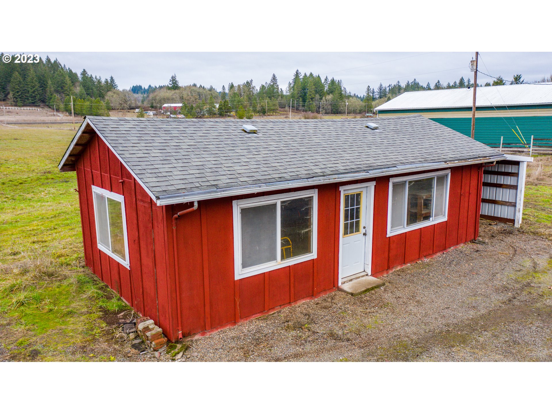 31994 Berlin Road Lebanon, OR 97355 - Photo 3 of 48 Gallery Image 3