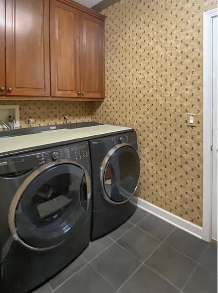 1408 Mink Trail Cary, IL 60013 - Photo 20 of 34 a utility room with dryer and washer