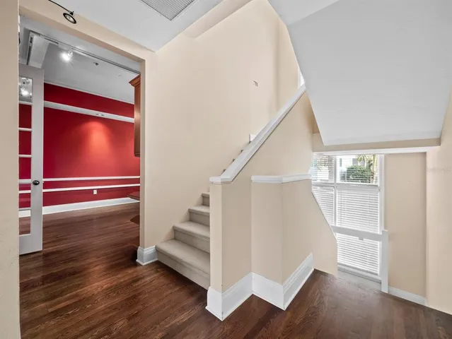 $1,100,000 | 836 Evergreen Way, Longboat Key, FL 34228