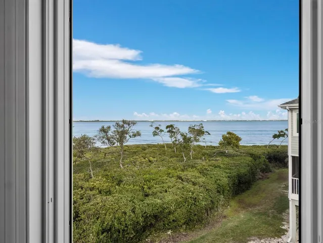 $1,100,000 | 836 Evergreen Way, Longboat Key, FL 34228