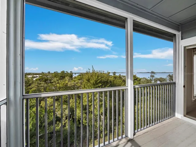 $1,100,000 | 836 Evergreen Way, Longboat Key, FL 34228