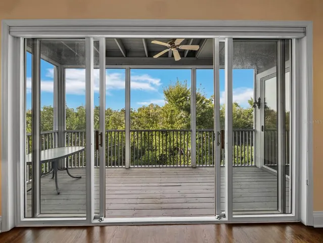 $1,100,000 | 836 Evergreen Way, Longboat Key, FL 34228