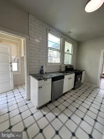 $1,799 | 144 Summit Avenue, Upper Darby, PA 19082