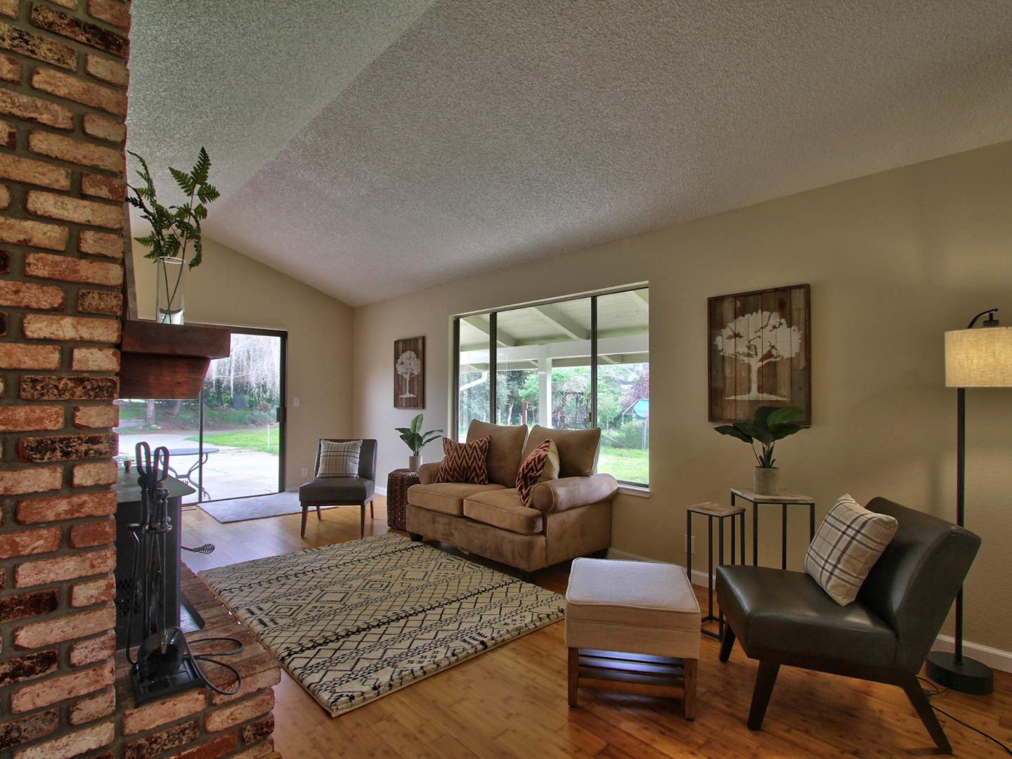 17573 Cross Road Prunedale, CA 93907 - Photo 12 of 29 Gallery Image 12
