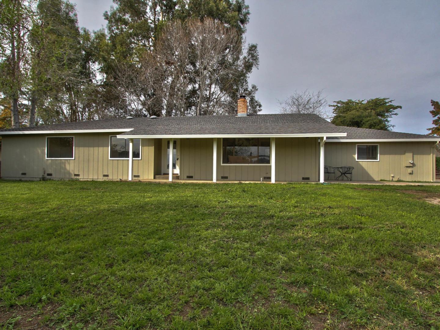 17573 Cross Road Prunedale, CA 93907 - Photo 2 of 29 Gallery Image 2
