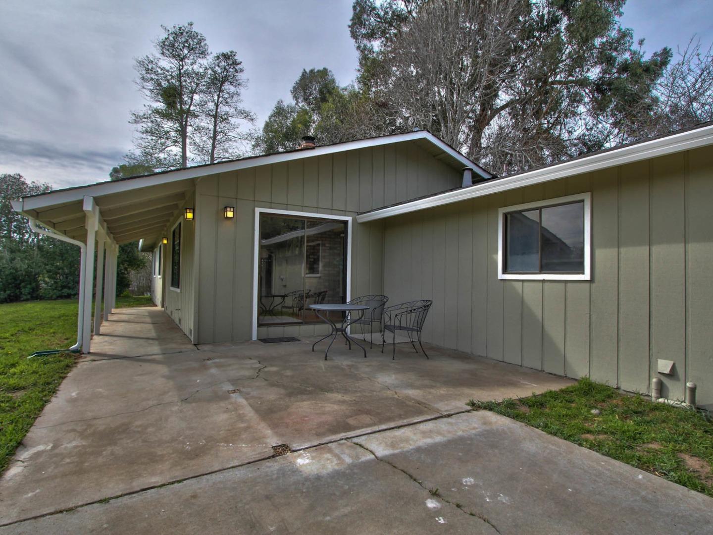 17573 Cross Road Prunedale, CA 93907 - Photo 3 of 29 Gallery Image 3