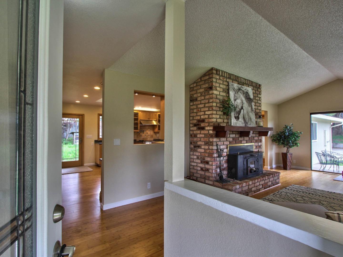 17573 Cross Road Prunedale, CA 93907 - Photo 10 of 29 Gallery Image 10