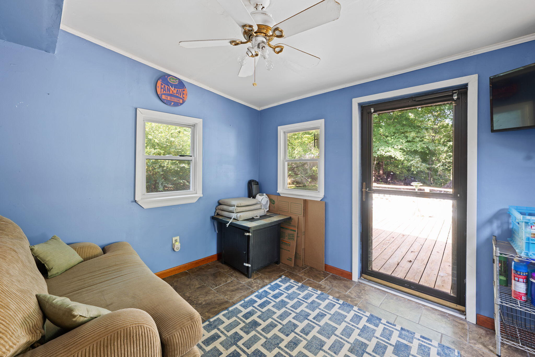 1045 Hillcrest Road Hixson, TN 37343 - Photo 12 of 46 Sun Room