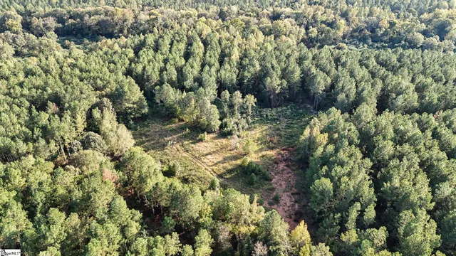 $195,000 | 2 Jefferson Davis Road, Mountville, SC 29370