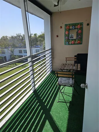 $1,750 | 9441 Live Oak Place, Unit 407, Davie, FL 33324