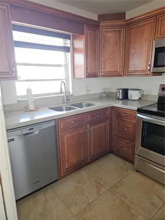 $1,800 | 9441 Live Oak Place, Unit 407, Davie, FL 33324