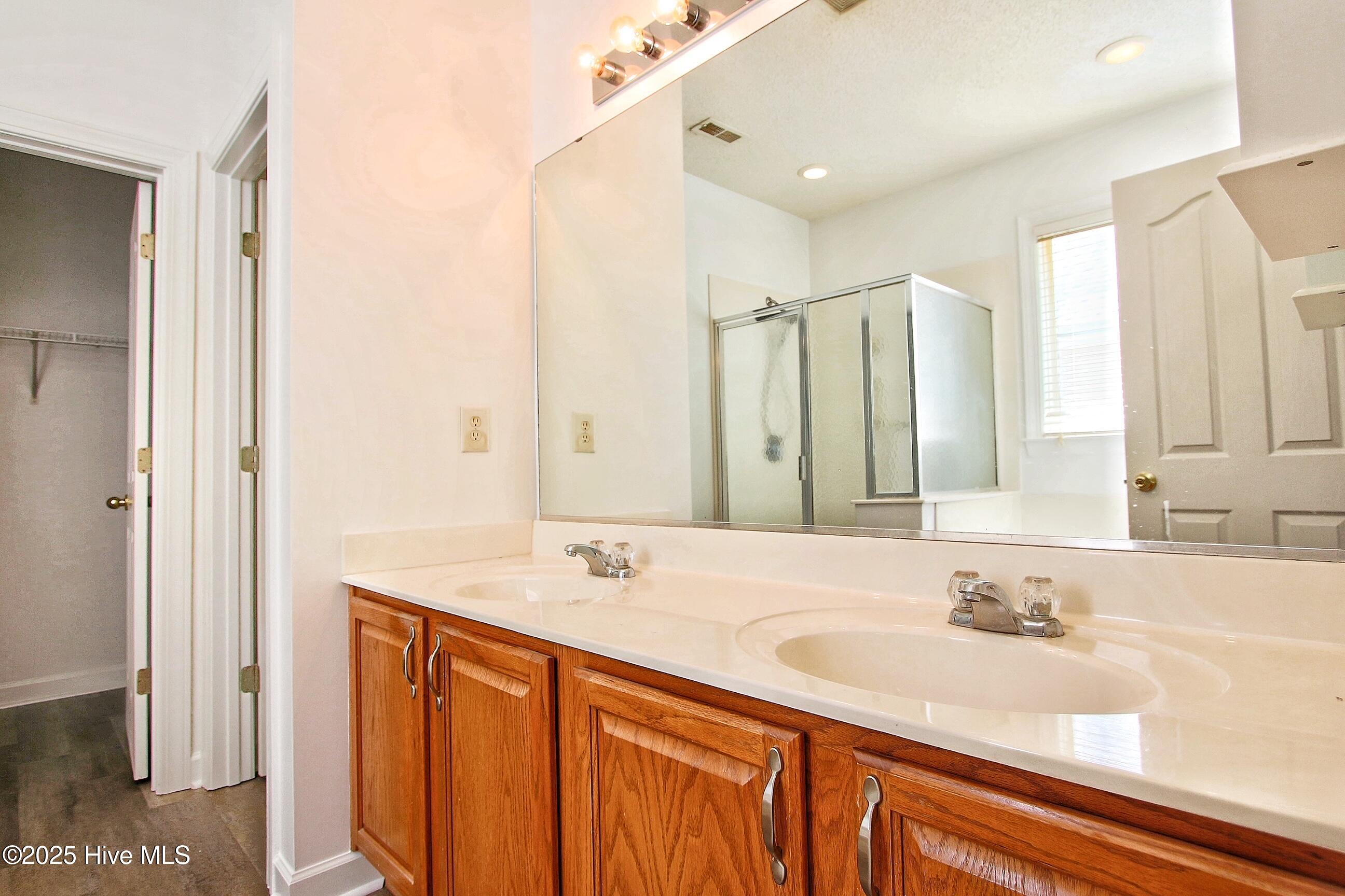 1005 Meadowlands Trail Calabash, NC 28467 - Photo 11 of 17 Master Bath