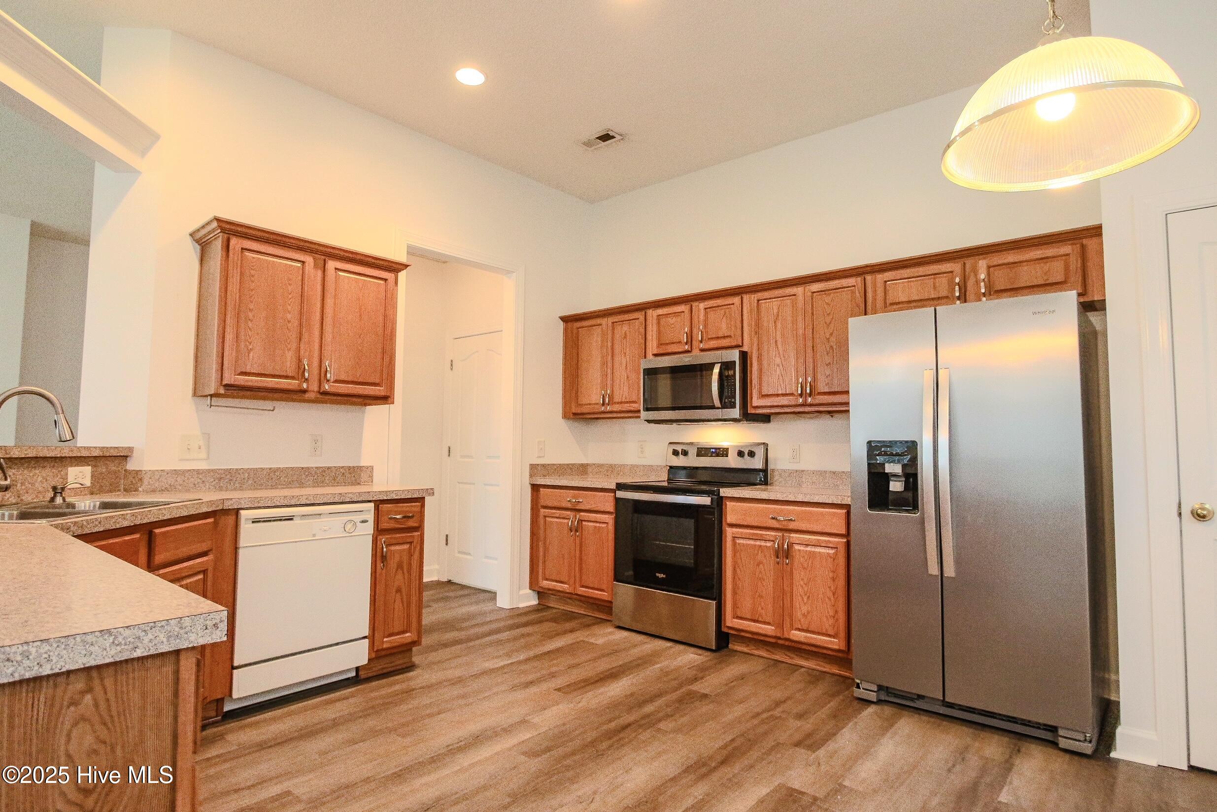 1005 Meadowlands Trail Calabash, NC 28467 - Photo 8 of 17 Kitchen
