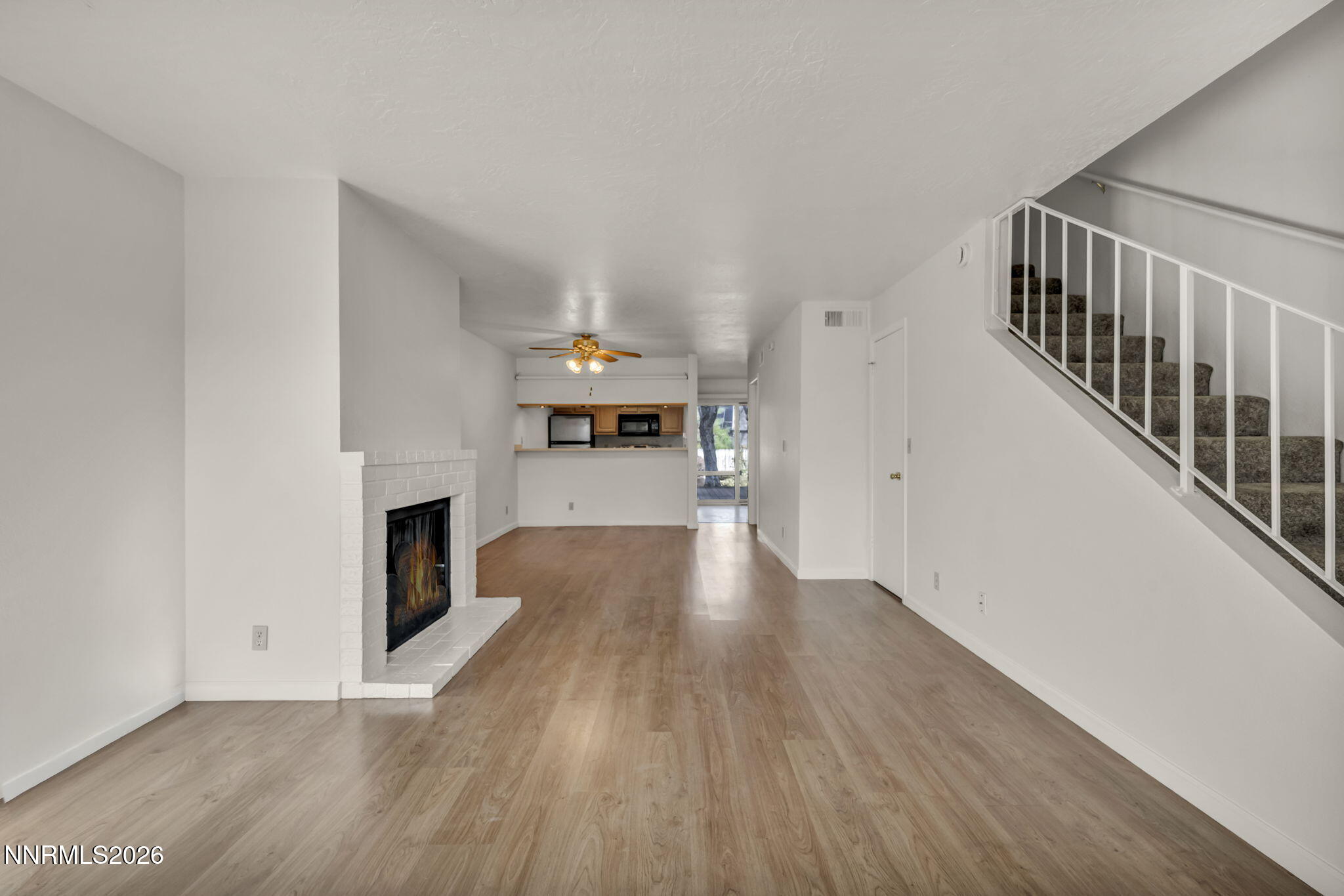 422 Barclay Court Reno, NV 89511 - Photo 2 of 33 27-web-or-mls-422-barclay-ct