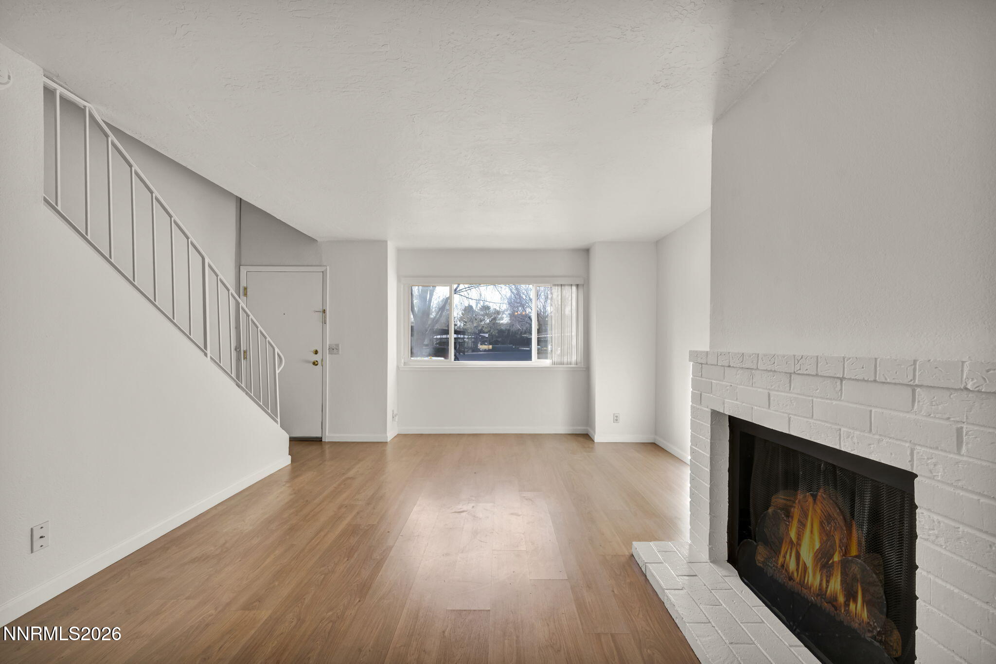 422 Barclay Court Reno, NV 89511 - Photo 4 of 33 30-web-or-mls-422-barclay-ct