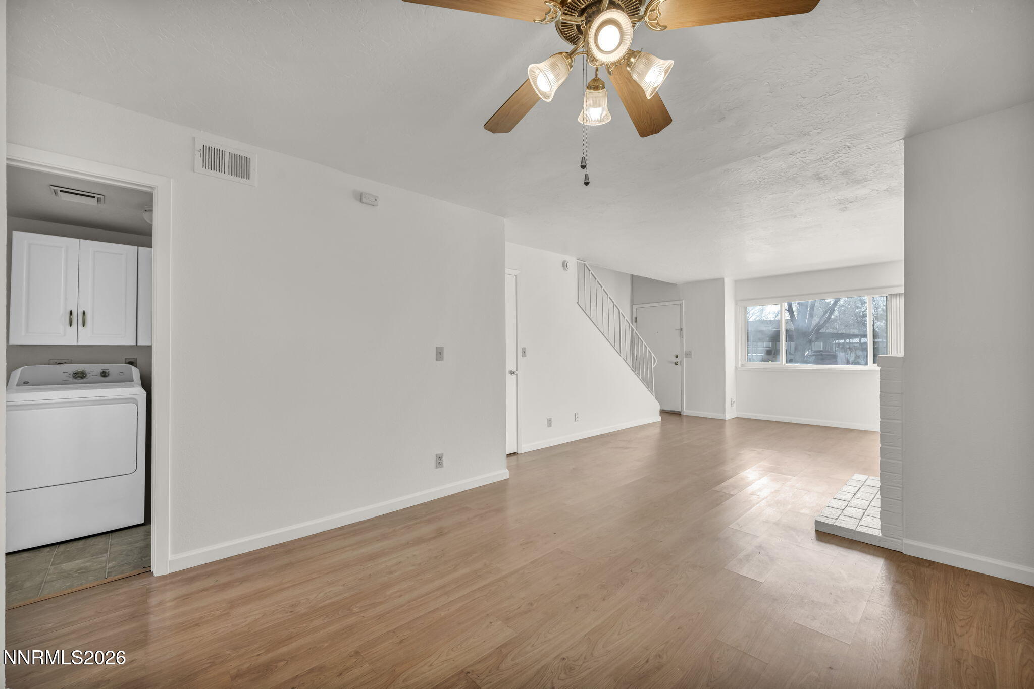 422 Barclay Court Reno, NV 89511 - Photo 7 of 33 35-web-or-mls-422-barclay-ct