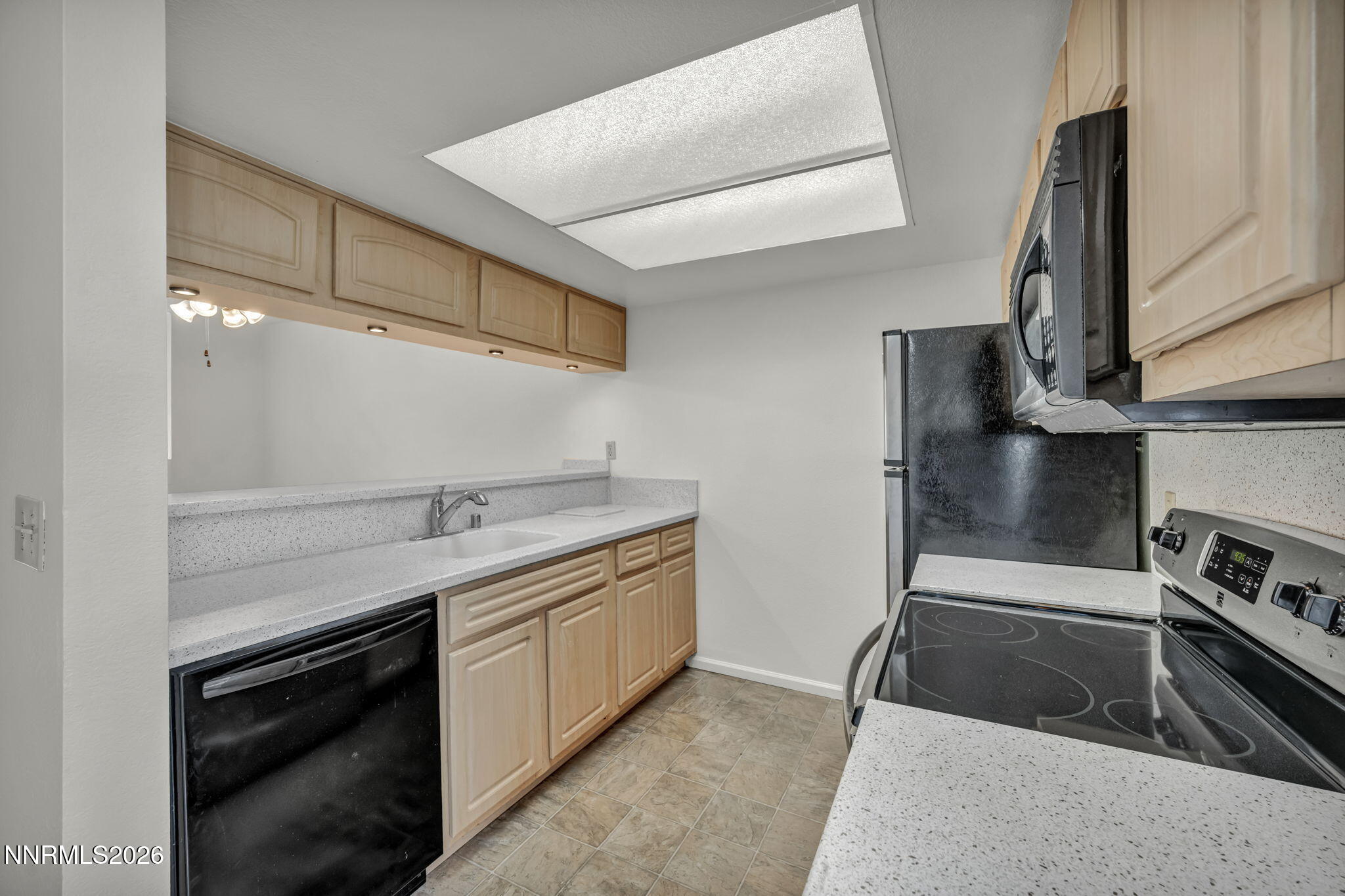 422 Barclay Court Reno, NV 89511 - Photo 9 of 33 40-web-or-mls-422-barclay-ct