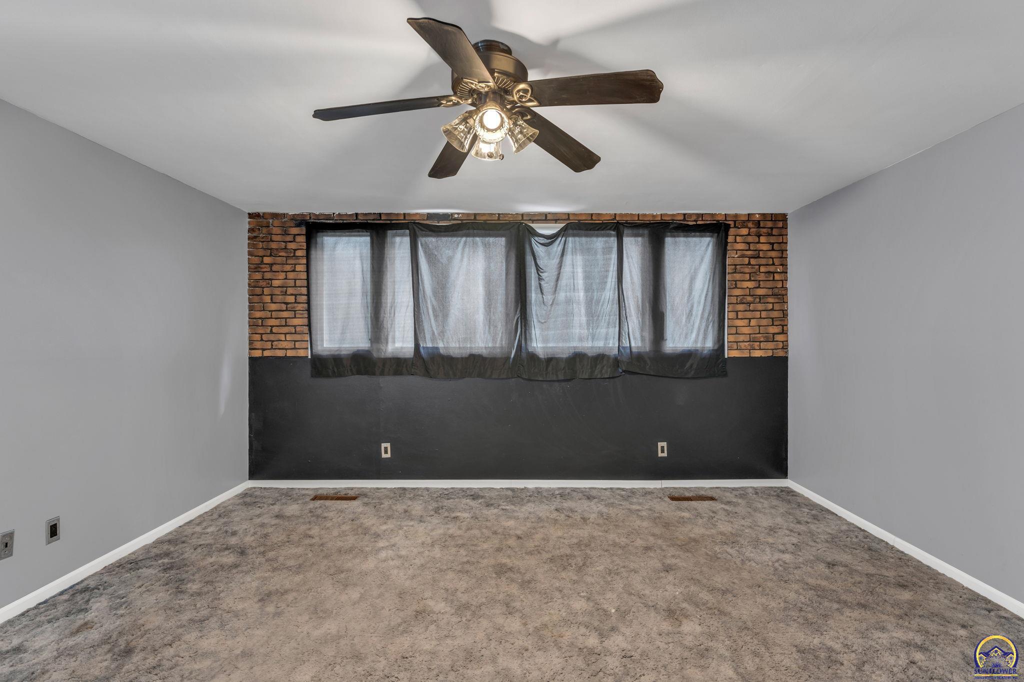 1401 Southwest Cornwall Street Topeka, KS 66611 - Photo 16 of 30