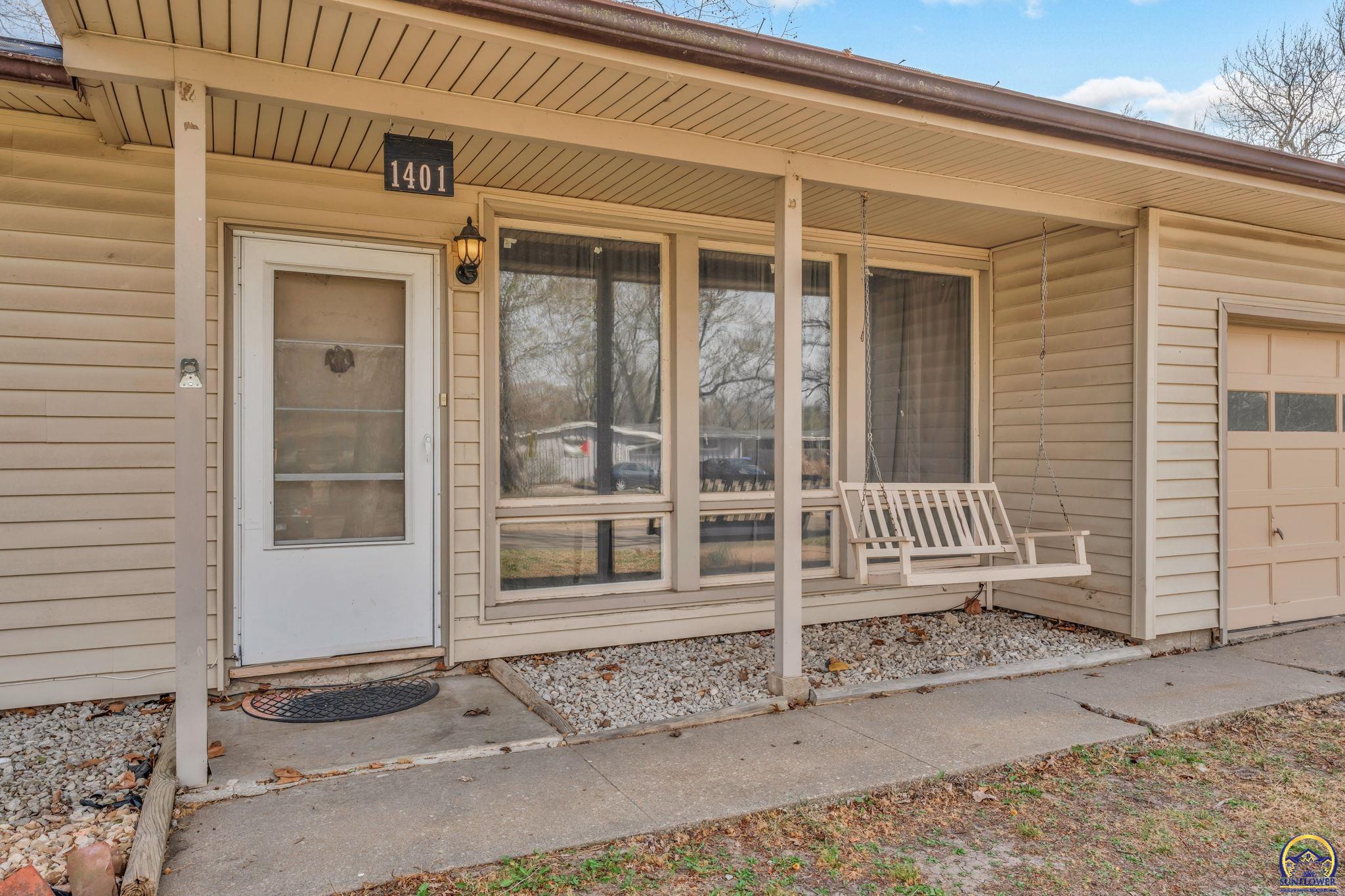 1401 Southwest Cornwall Street Topeka, KS 66611 - Photo 5 of 30