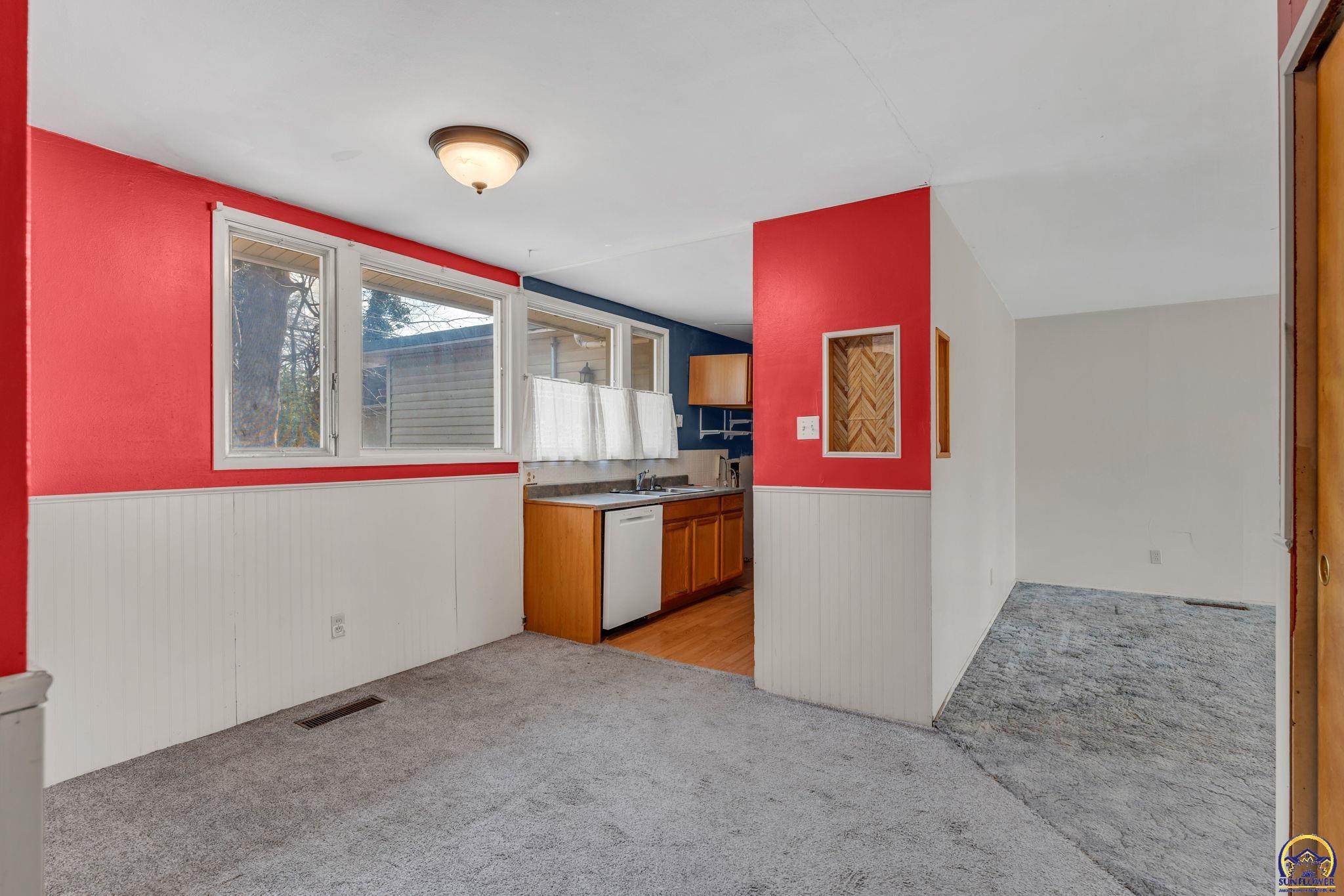 1401 Southwest Cornwall Street Topeka, KS 66611 - Photo 10 of 30