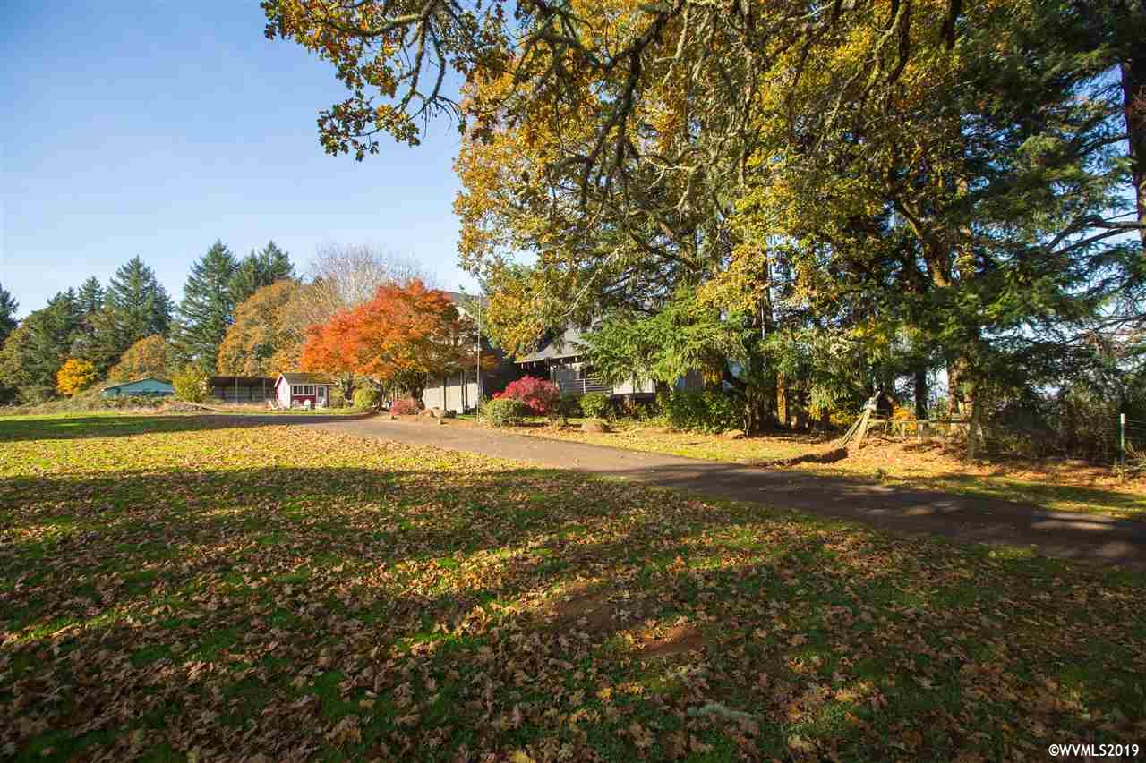 4158 Homestead Road South Salem, OR 97302 - Photo 37 of 39 a view of an outdoor space and trees