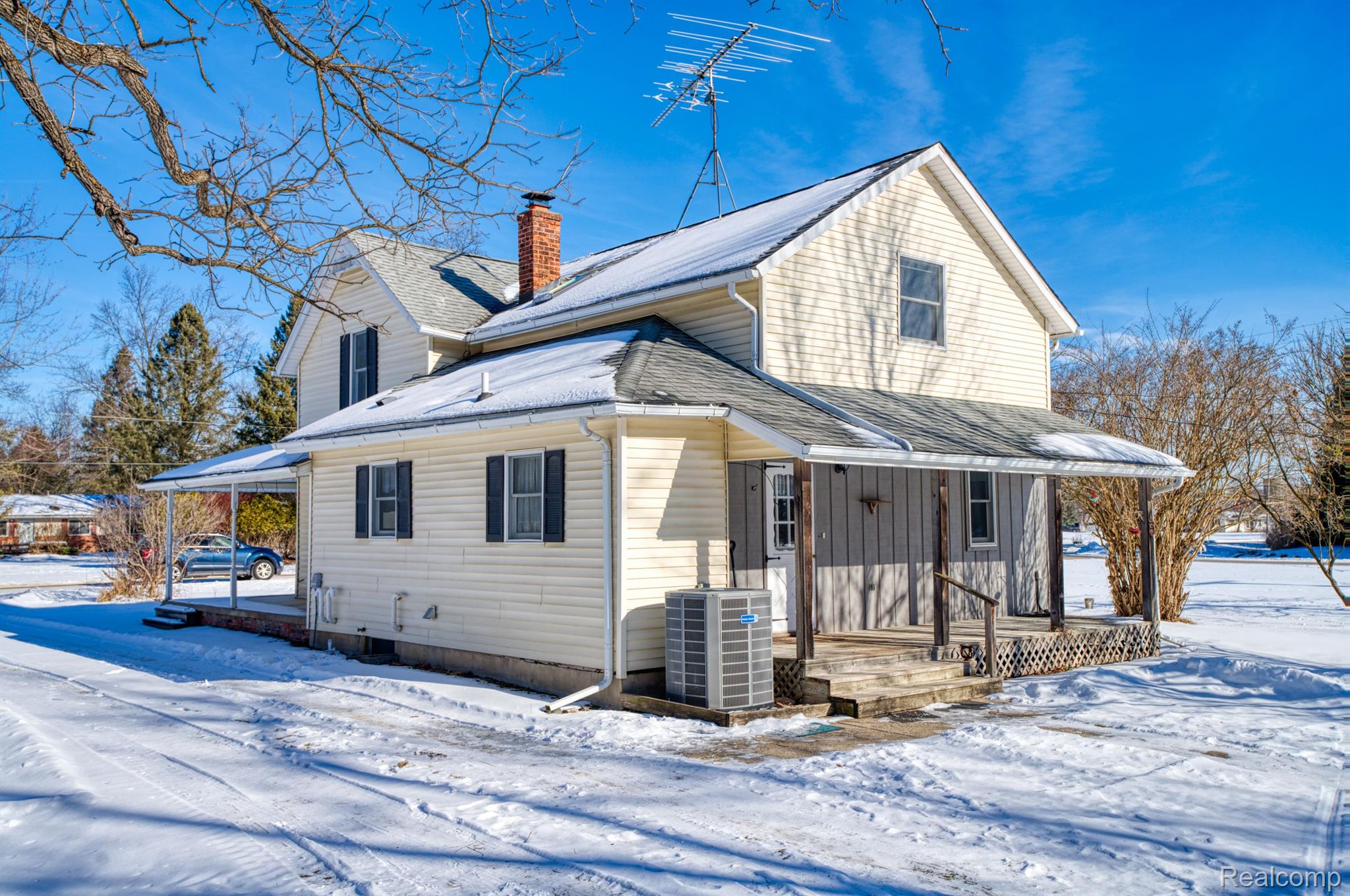 10651 Converse Road Fowlerville, MI 48836 - Photo 26 of 34 Gallery Image 26
