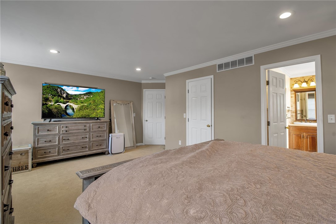 21 Windsor Ridge Drive Lancaster, NY 14086 - Photo 25 of 47