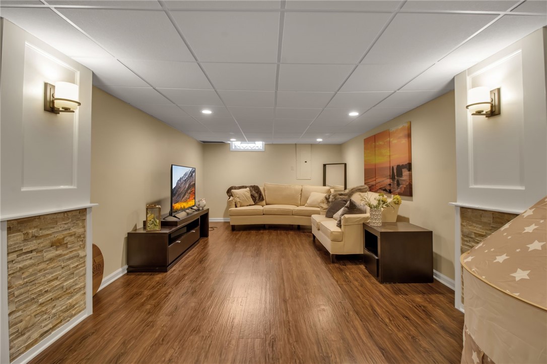 21 Windsor Ridge Drive Lancaster, NY 14086 - Photo 38 of 47