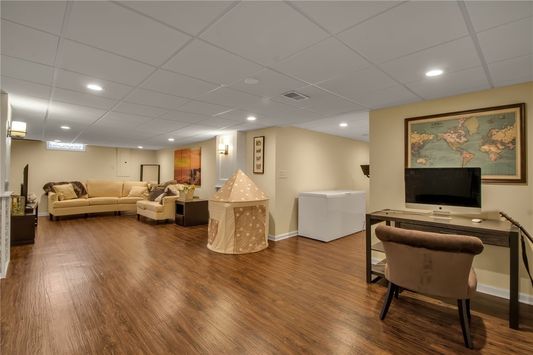 21 Windsor Ridge Drive Lancaster, NY 14086 - Photo 39 of 47