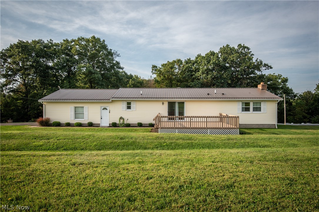 4079 Graph Road Northwest Dellroy, OH 44620 - Photo 2 of 18