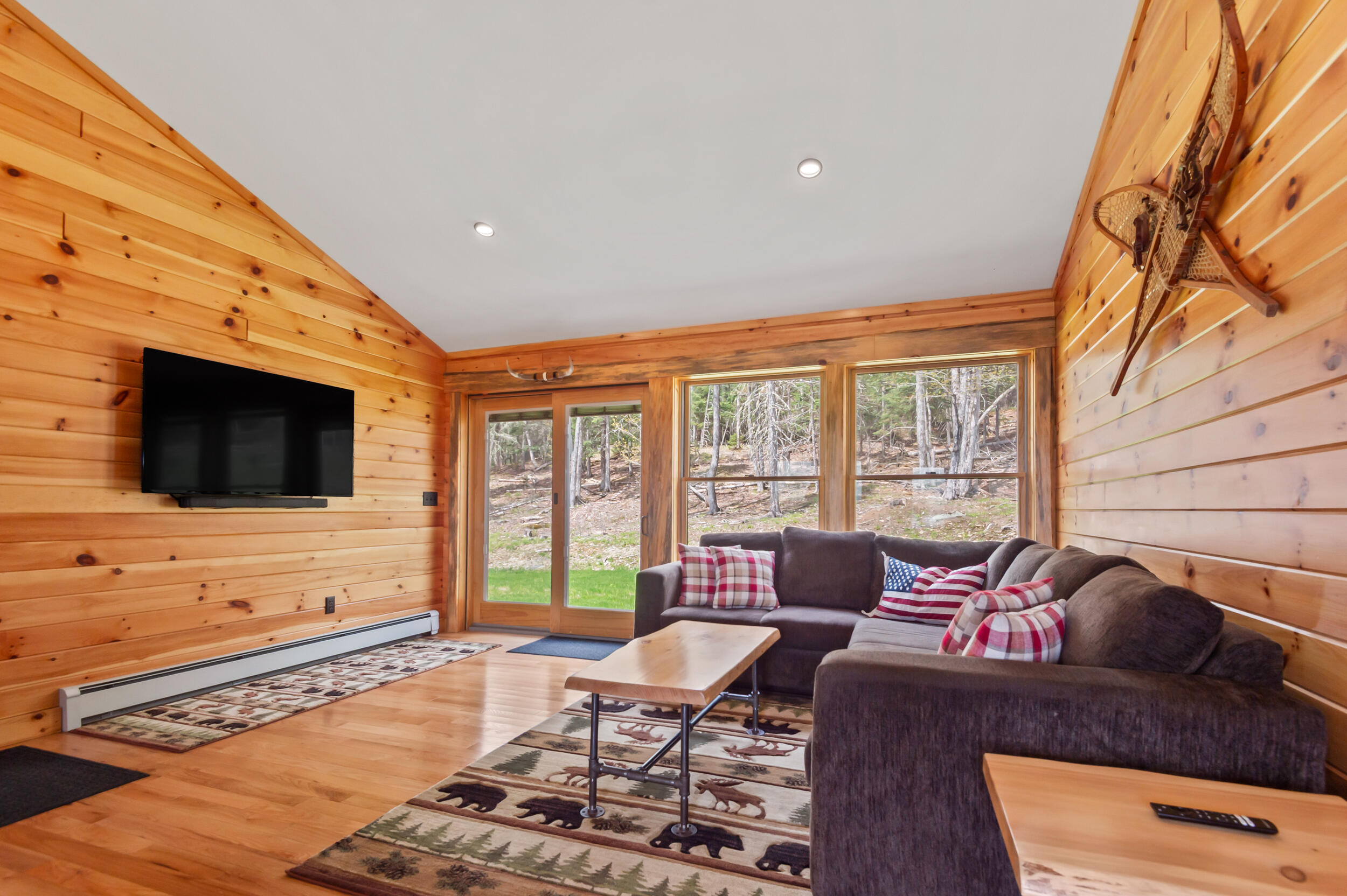 3935 Main Street Rangeley, ME 04970 - Photo 14 of 58 Living