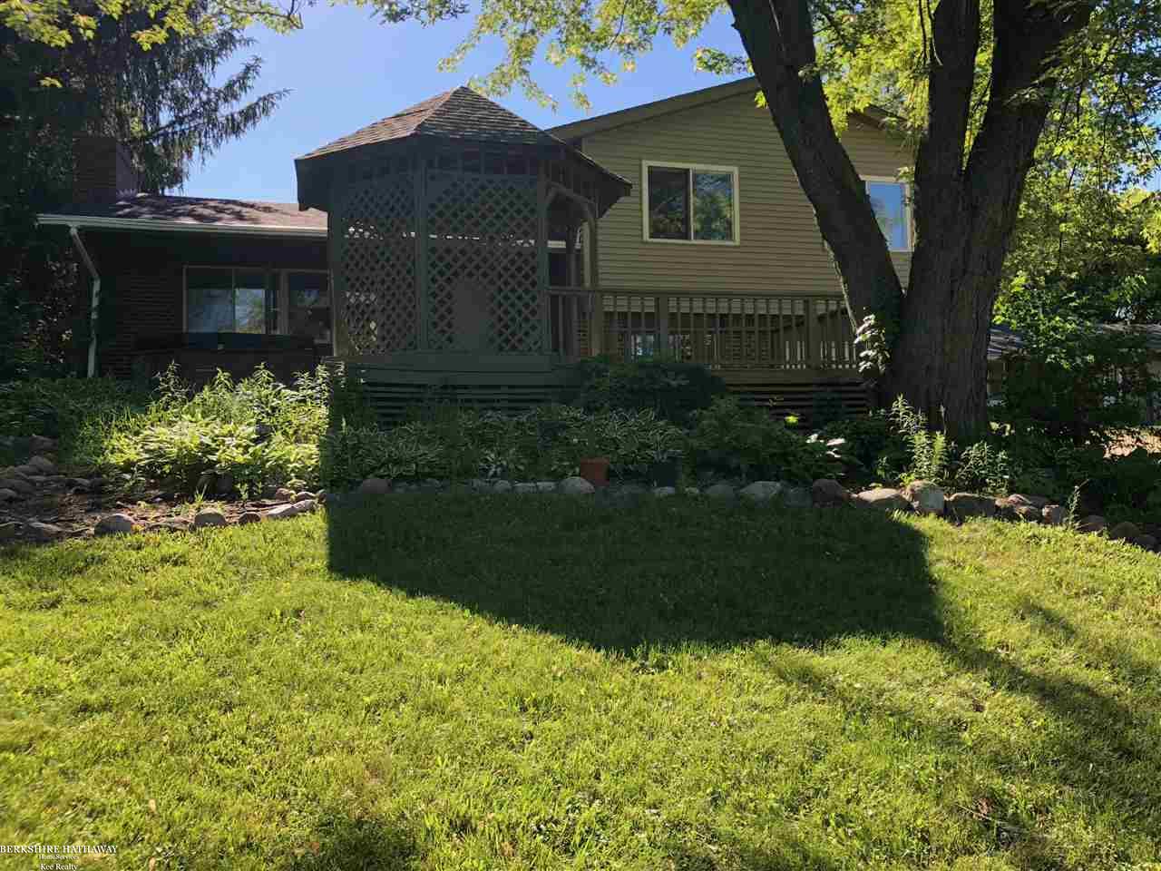 2571 Miller Road Metamora, MI 48455 - Photo 1 of 28