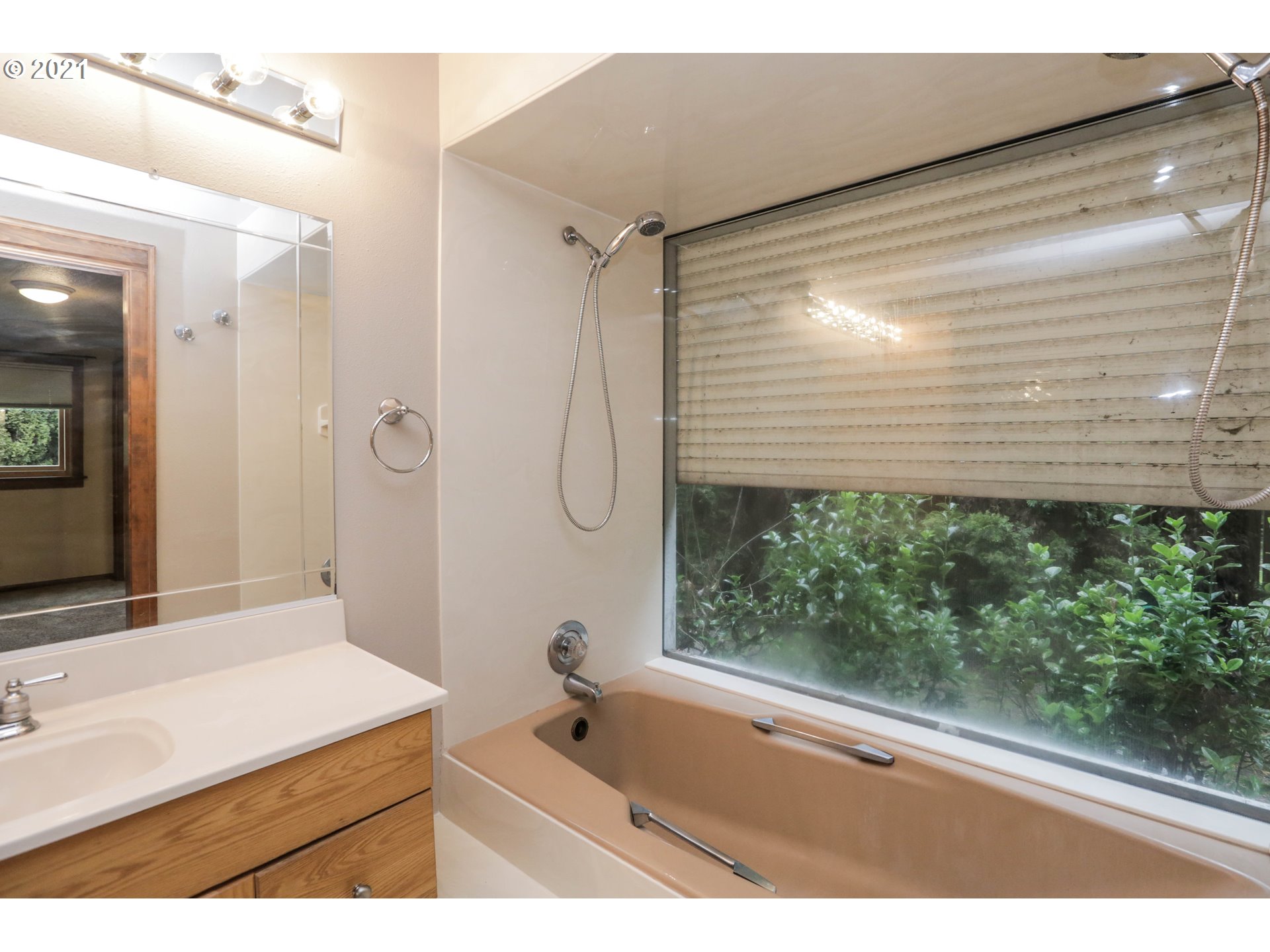 1336 Brickley Road Eugene, OR 97401 - Photo 13 of 32 Gallery Image 13