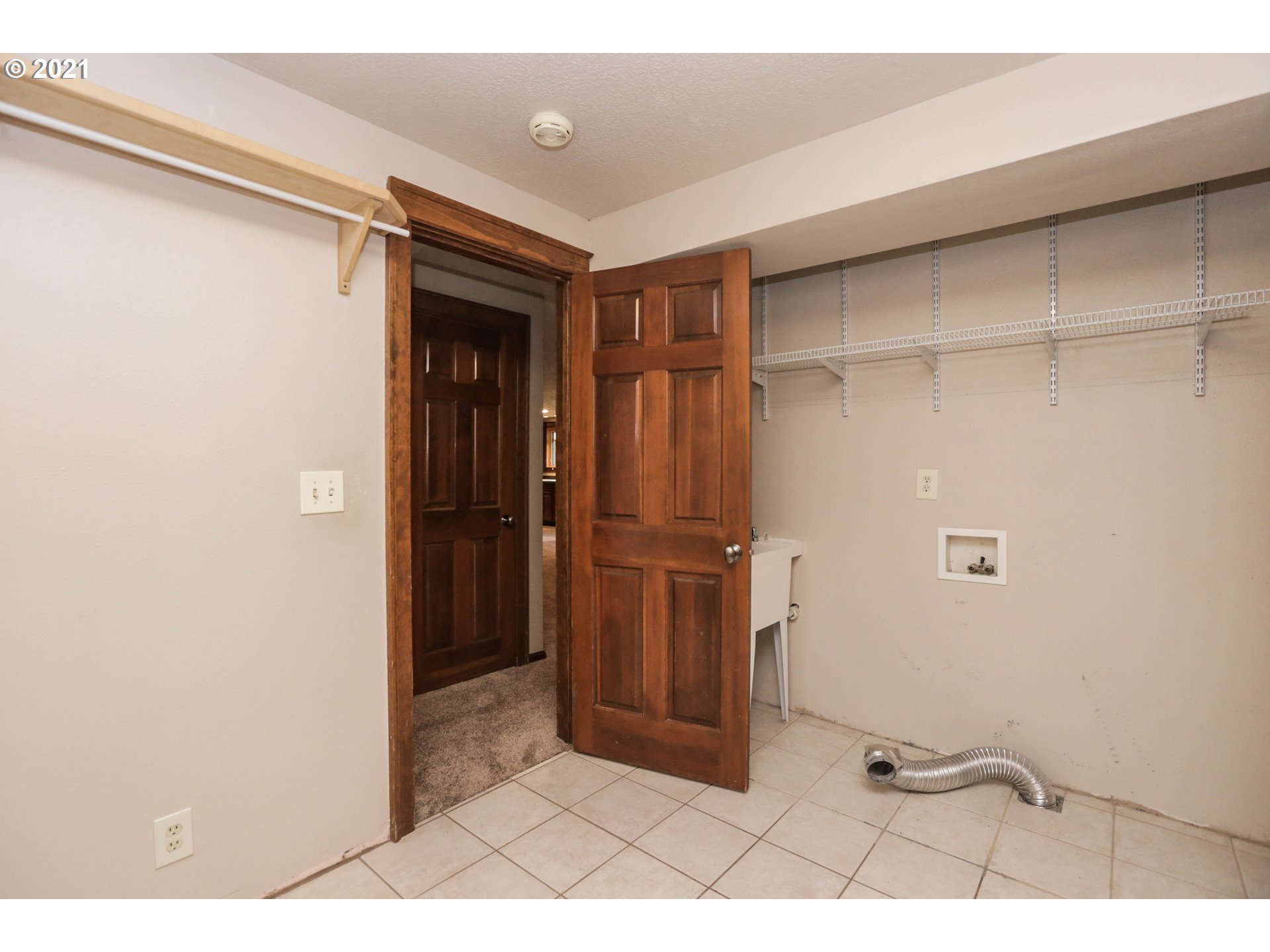 1336 Brickley Road Eugene, OR 97401 - Photo 27 of 32 Gallery Image 27