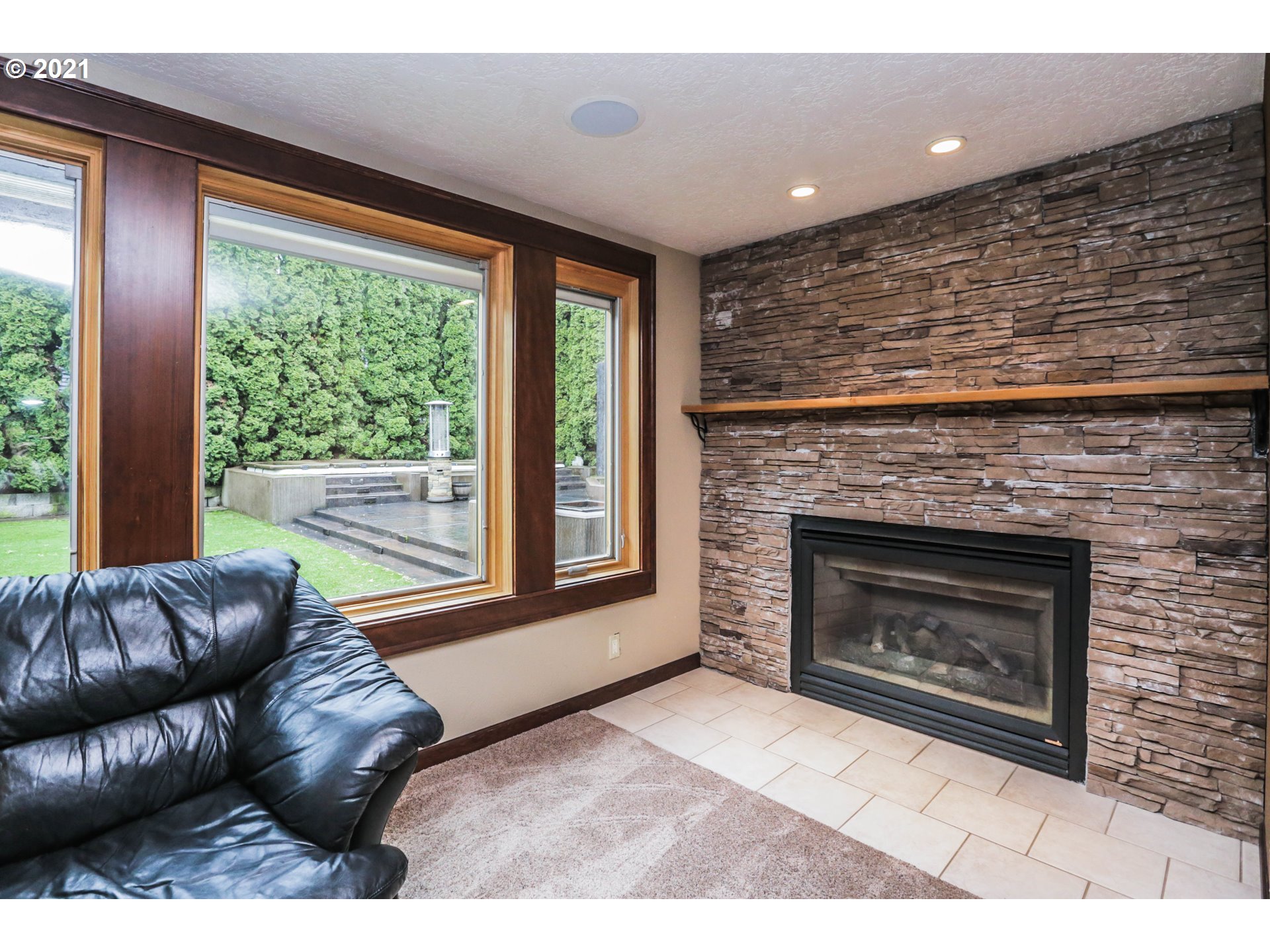 1336 Brickley Road Eugene, OR 97401 - Photo 9 of 32 Gallery Image 9