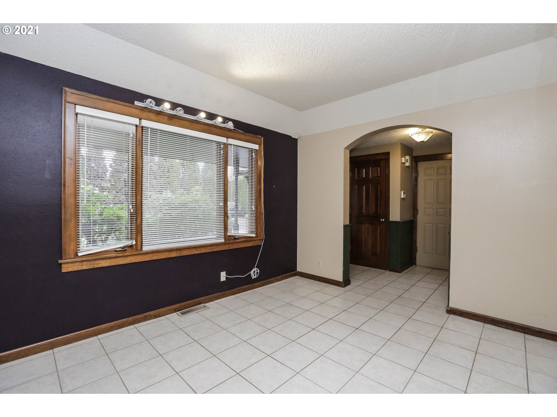1336 Brickley Road Eugene, OR 97401 - Photo 10 of 32 Gallery Image 10