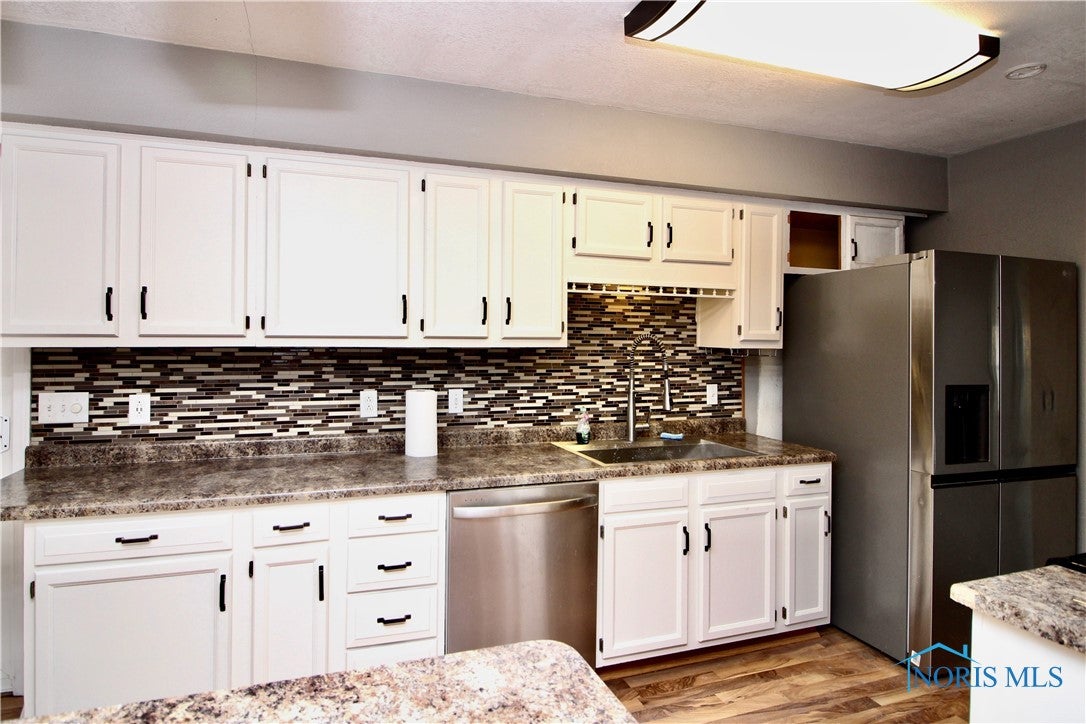 5643 Marshall Road Sylvania, OH 43560 - Photo 8 of 32 Gallery Image 8