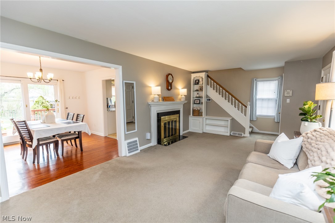 1558 Oakmount Road South Euclid, OH 44121 - Photo 4 of 33