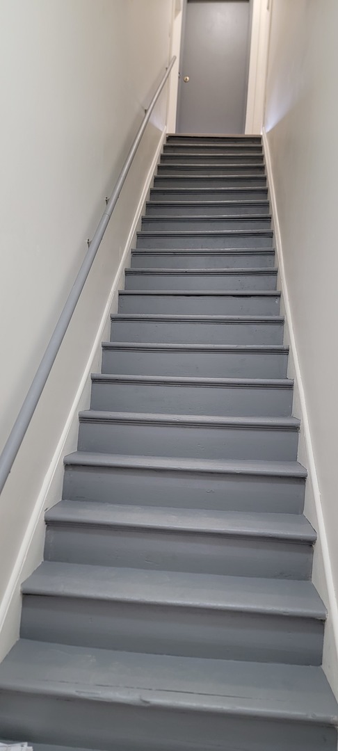 3840 West Roosevelt Road, Unit A Chicago, IL 60624 - Photo 2 of 7 a view of entryway