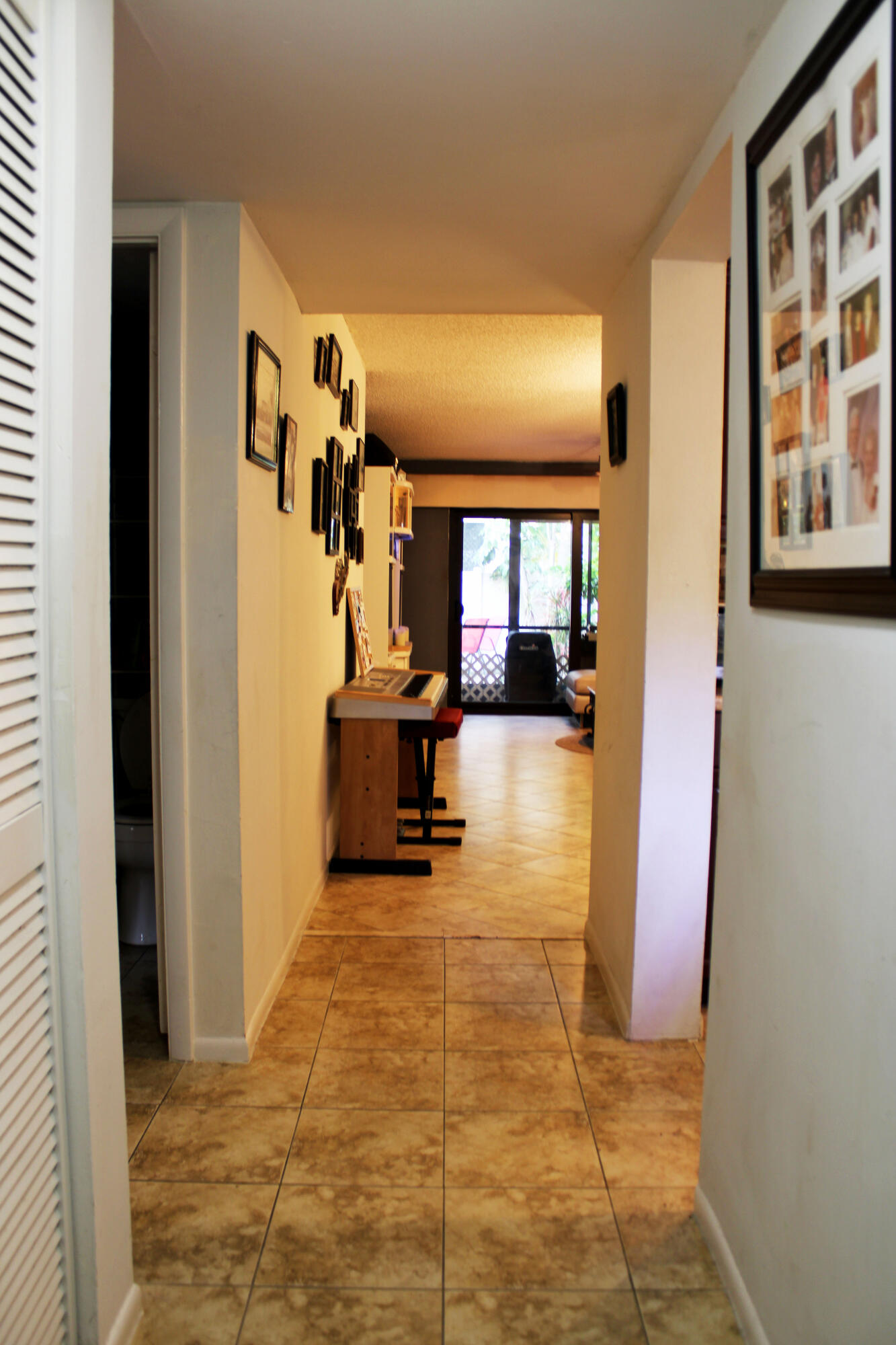 130 South Cypress Road, Unit 616 Pompano Beach, FL 33060 - Photo 16 of 27 hallway