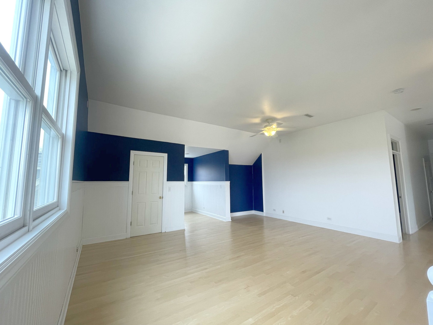 8208 Eagle Ridge Spring Grove, IL 60081 - Photo 28 of 39 a view of an empty room with a window