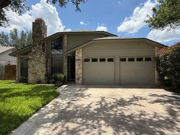 $1,800 | 14905 Oak Summit, San Antonio, TX 78232