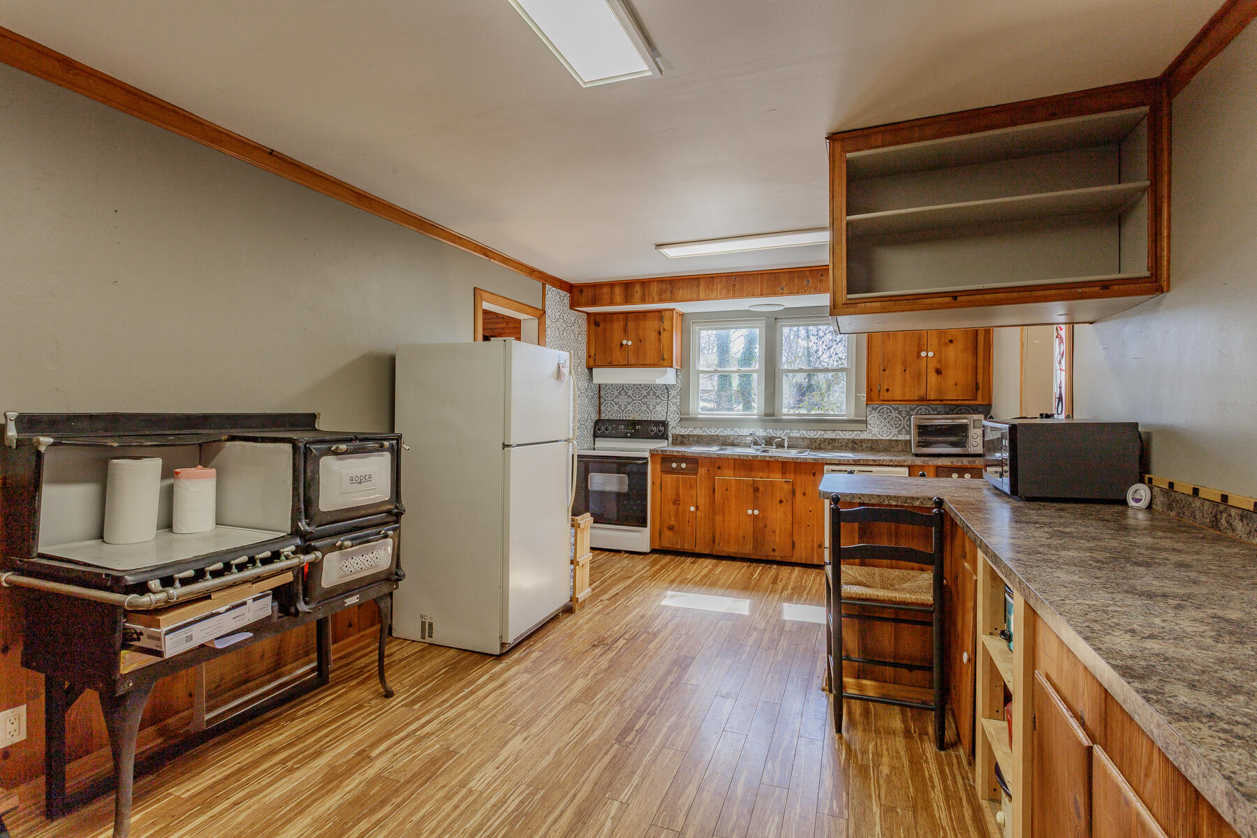 406 Ridgeland Road Rossville, GA 30741 - Photo 10 of 56 Kitchen